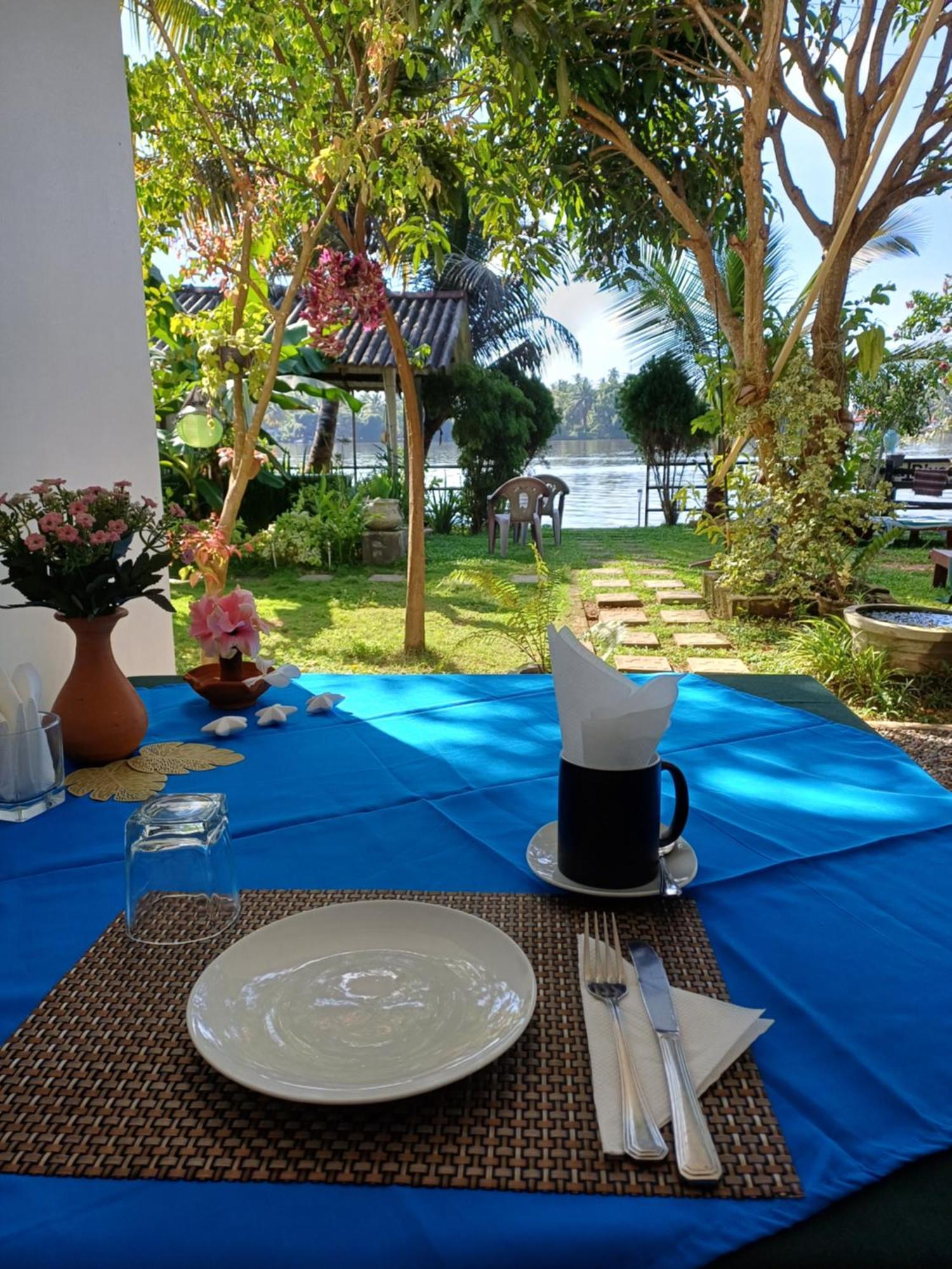 Villa River View Aluthgama Exterior photo