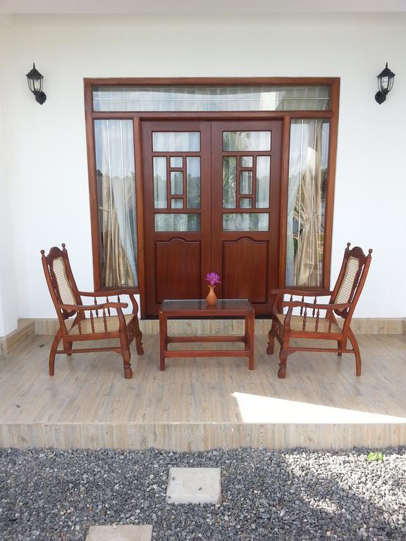 Villa River View Aluthgama Exterior photo